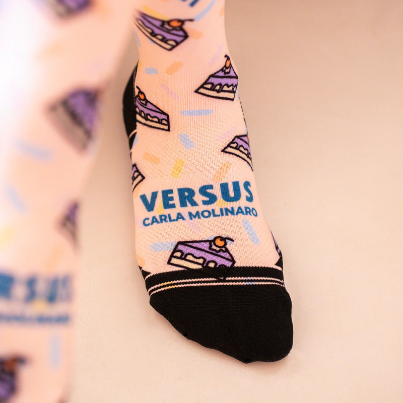 > 벌세스 > 양말 > Active Crew Printed > VERSUS Active Crew Run For Cake Socks 
