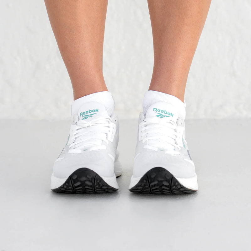 > 벌세스 > 양말 > Velocity Trainer > VERSUS Velocity Trainer White Socks 